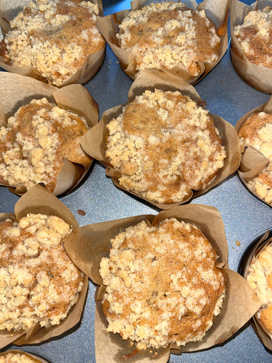 Apple crumb muffins